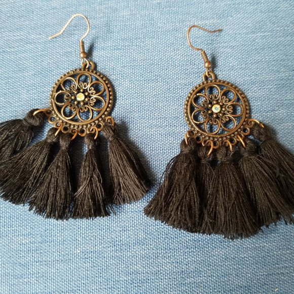 Tassel Earrings:  Black - NWOT - Picture 5 of 7